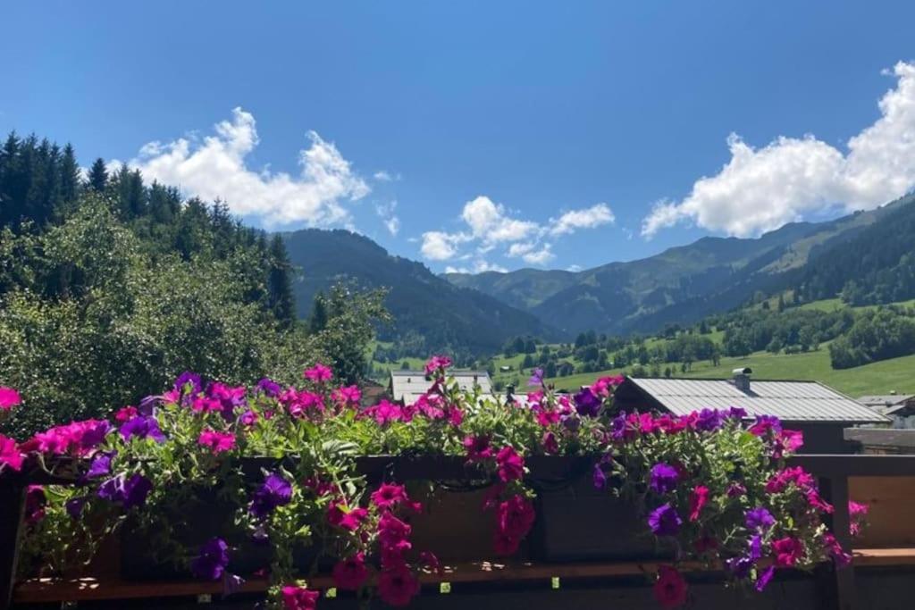 Mountain View Apartment Maria Alm am Steinernen Meer Bagian luar foto